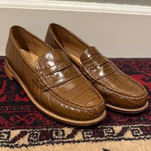 Freda Salvador Elba Brown Croc-Embossed Leather Penny Loafer Chic Stylish Shoes
